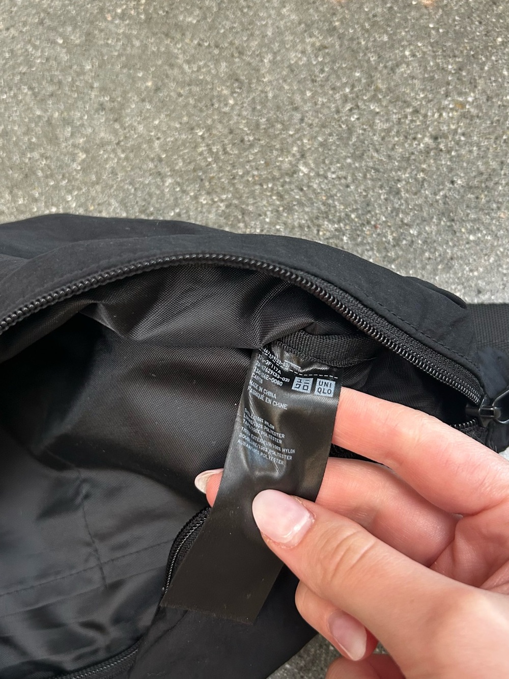 Uniqlo bag bundle!! - Picture 9 of 9